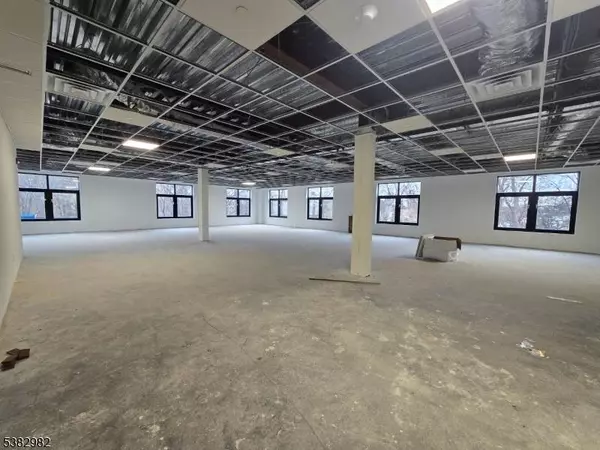 374 Green St, Woodbridge Twp., NJ 07095