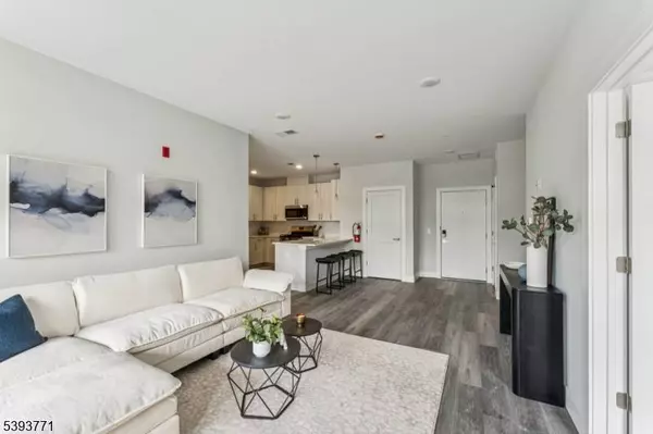 140 W Webster Ave #222, Roselle Park Boro, NJ 07204