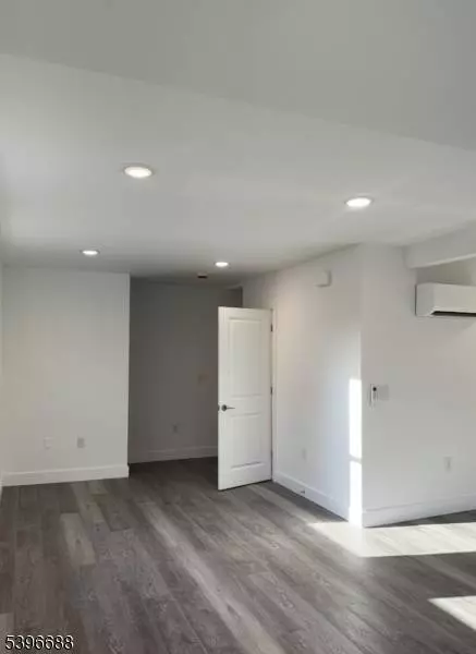 1790 W 4Th St #1, Dunellen Boro, NJ 08812