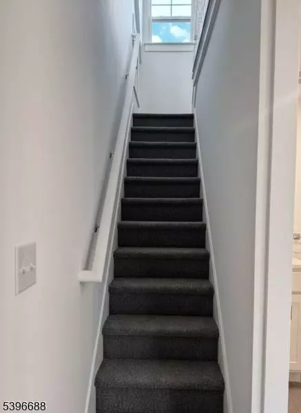 1790 W 4Th St #1, Dunellen Boro, NJ 08812