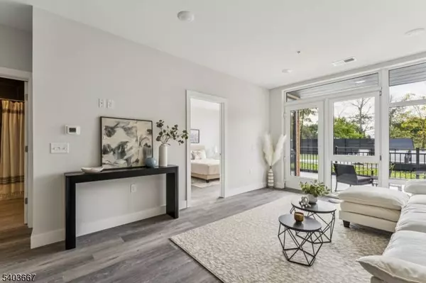 140 W Webster Ave #201, Roselle Park Boro, NJ 07204