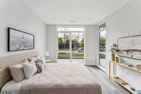 140 W Webster Ave #228, Roselle Park Boro, NJ 07204