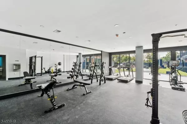 140 W Webster Ave #101, Roselle Park Boro, NJ 07204