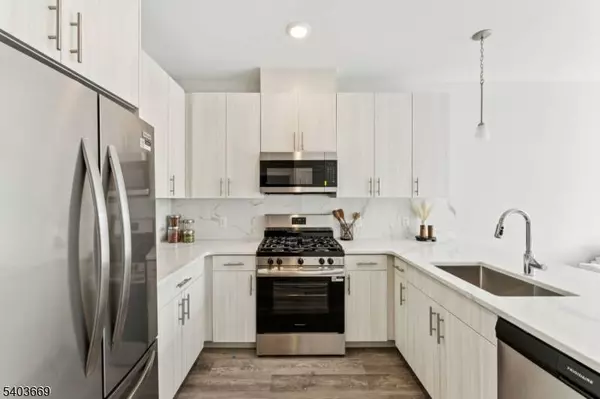 140 W Webster Ave #106, Roselle Park Boro, NJ 07204