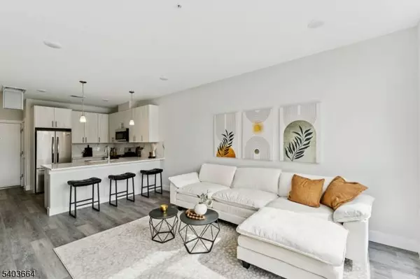 140 W Webster Ave #102, Roselle Park Boro, NJ 07204