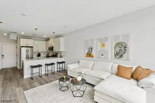 140 W Webster Ave #123, Roselle Park Boro, NJ 07204