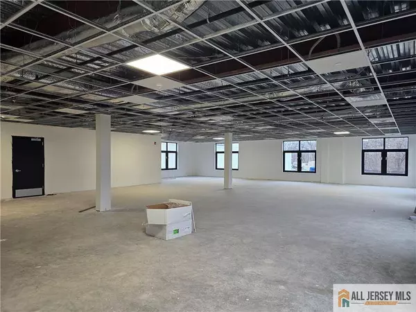 374 Green ST, Woodbridge Proper, NJ 07095