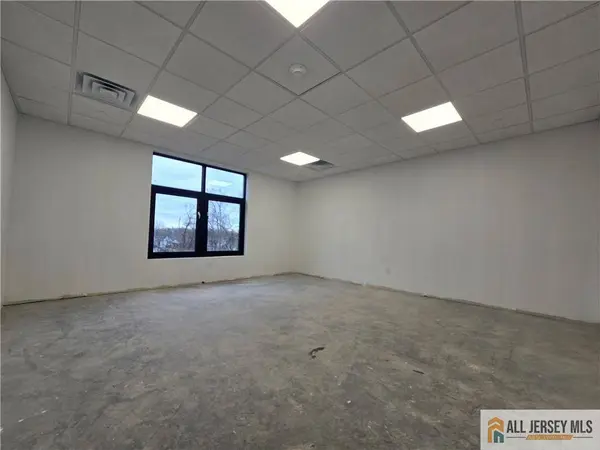 374 Green ST, Woodbridge Proper, NJ 07095