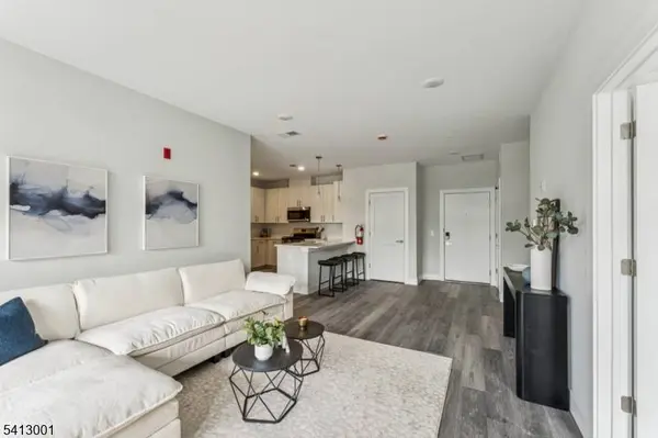 140 W Webster Ave #213, Roselle Park Boro, NJ 07204