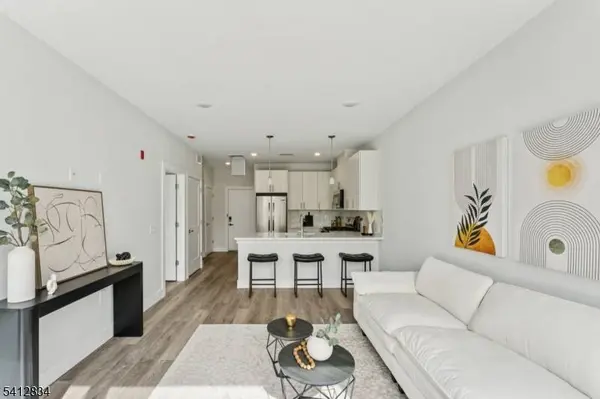 140 W Webster Ave #209, Roselle Park Boro, NJ 07204