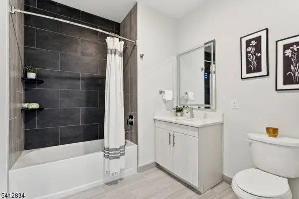 140 W Webster Ave #111, Roselle Park Boro, NJ 07204