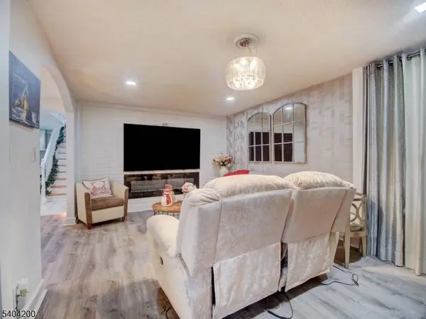 833 Cleveland Ave, Elizabeth City, NJ 07208