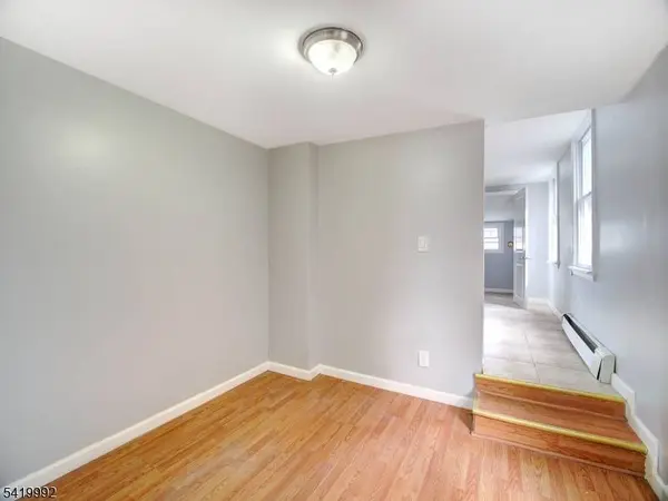 196 Lafayette St, Rahway City, NJ 07065