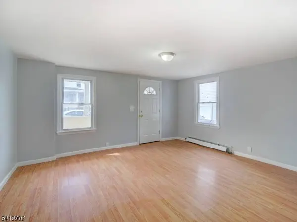 196 Lafayette St, Rahway City, NJ 07065