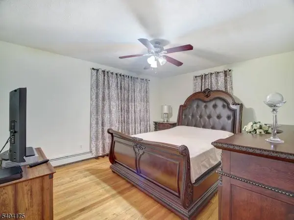 812 Washington Ave, Linden City, NJ 07036