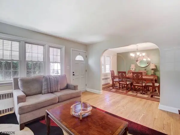 610 Laurita St, Linden City, NJ 07036
