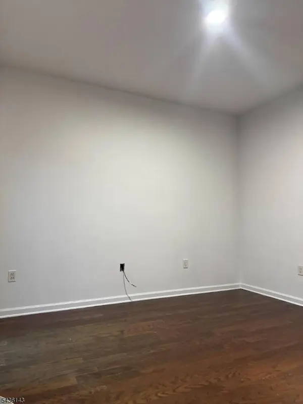 190 Culver Ave, Jersey City, NJ 07305
