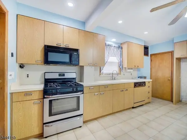 510 Jersey Ave, Elizabeth City, NJ 07202
