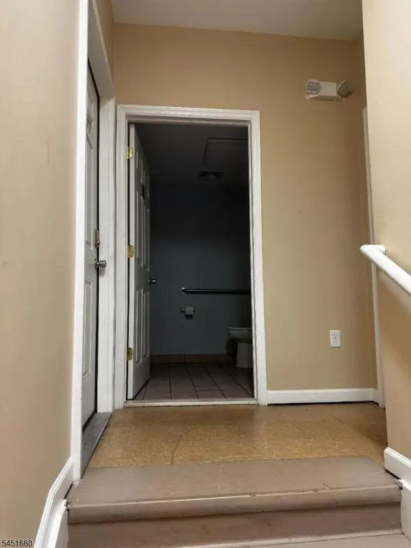 911 Elizabeth Ave, Elizabeth City, NJ 07201