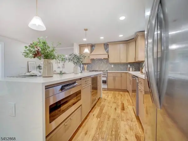 156 W Lincoln Ave, Roselle Park Boro, NJ 07204