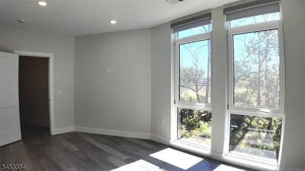 140 W Webster Ave #121, Roselle Park Boro, NJ 07204