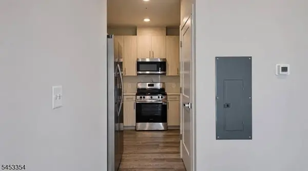 140 W Webster Ave #121, Roselle Park Boro, NJ 07204
