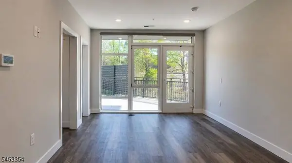 140 W Webster Ave #121