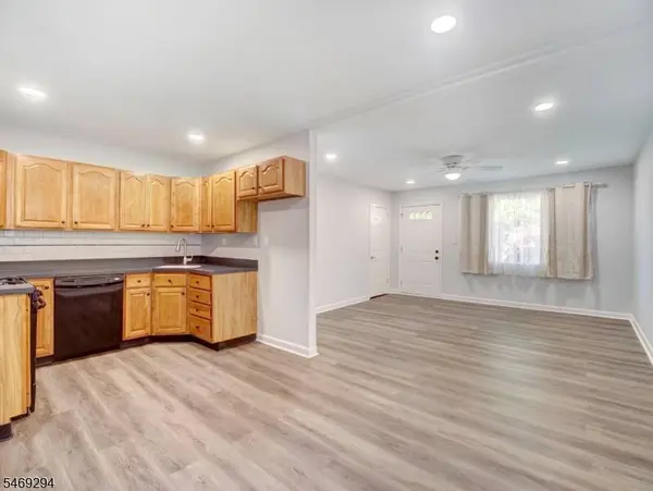24 Harry Rd, Bridgewater Twp., NJ 08807