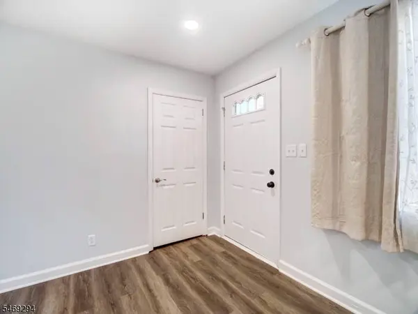 24 Harry Rd, Bridgewater Twp., NJ 08807