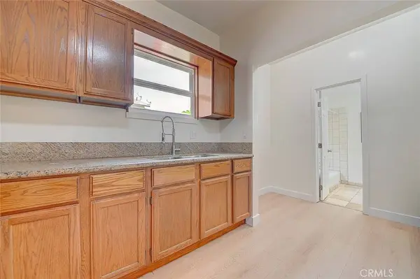 811 E 42nd, Los Angeles, CA 90011