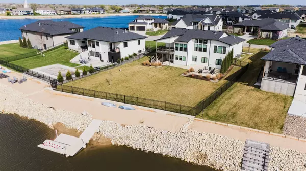 2747 N Anna Ct, Wichita, KS 67205