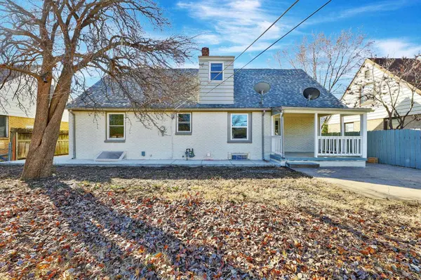 3020 E Sennett St, Wichita, KS 67211