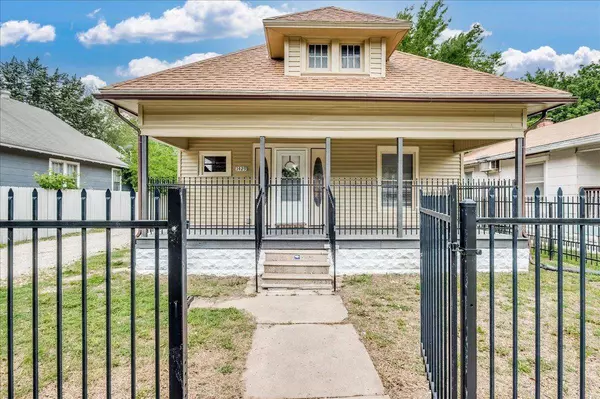 1429 S Hydraulic St, Wichita, KS 67211