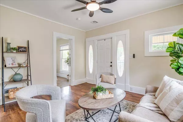 1429 S Hydraulic St, Wichita, KS 67211