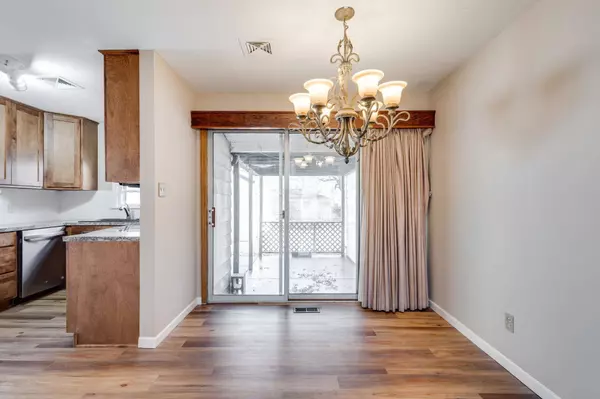 834 Big Bend Rd, Wichita, KS 67218