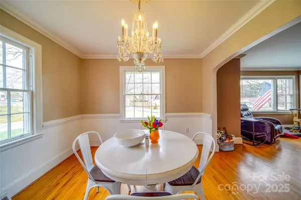 204 Julia AVE, Belmont, NC 28012