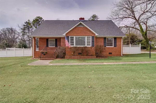 204 Julia AVE, Belmont, NC 28012