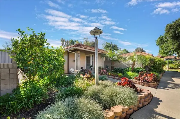 3084 Via Serena N #C, Laguna Woods, CA 92637