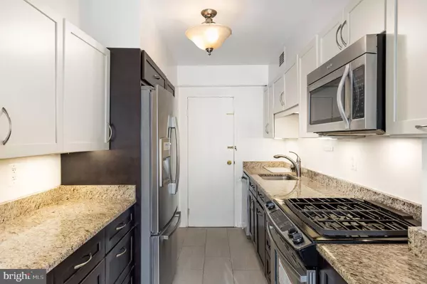 4201 CATHEDRAL AVE NW #323E, Washington, DC 20016