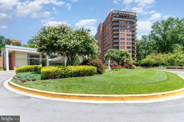 4201 CATHEDRAL AVE NW #910W, Washington, DC 20016