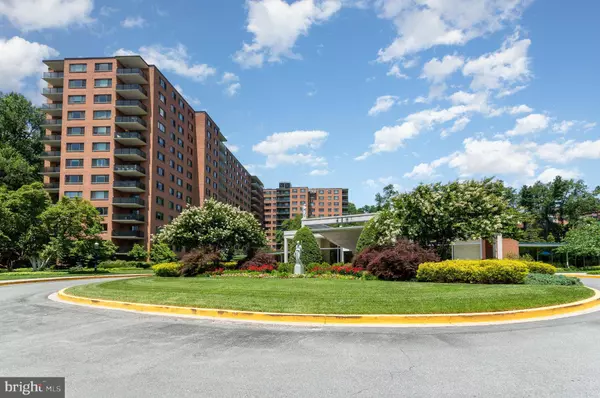 4201 CATHEDRAL AVE NW #910W, Washington, DC 20016