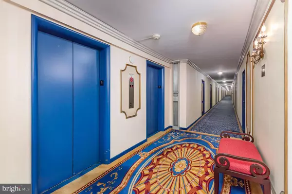 4201 CATHEDRAL AVE NW #910W, Washington, DC 20016