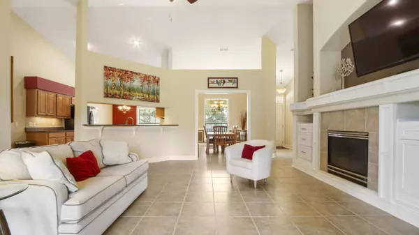 275 Mango Lane, Freeport, FL 32439