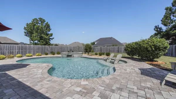 221 Buxtons Way, Freeport, FL 32439