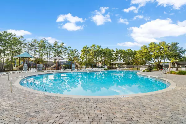 56 Camellia LN, Freeport, FL 32439