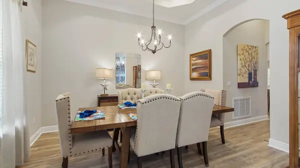 147 Fairway XING, Freeport, FL 32439