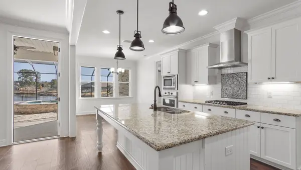 629 Meadow Lake DR, Freeport, FL 32439