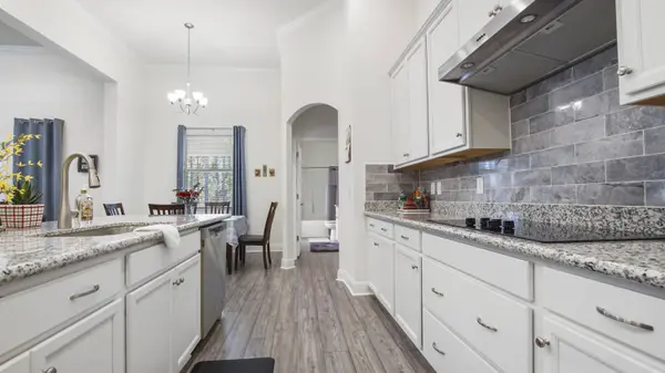 279 Tournament LN, Freeport, FL 32439