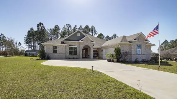 279 Tournament LN, Freeport, FL 32439