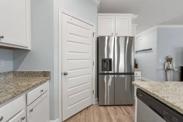 141 Lightning Bug LN, Freeport, FL 32439